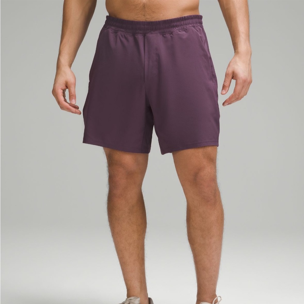 Lululemon men’s pace breaker lined 7in shorts - purple